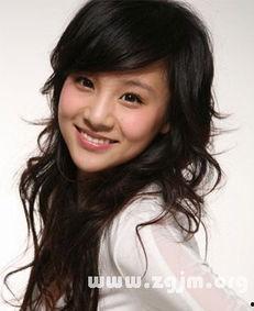 章龄之个人资料,才华横溢的歌手与演员，多面发展的艺术人生